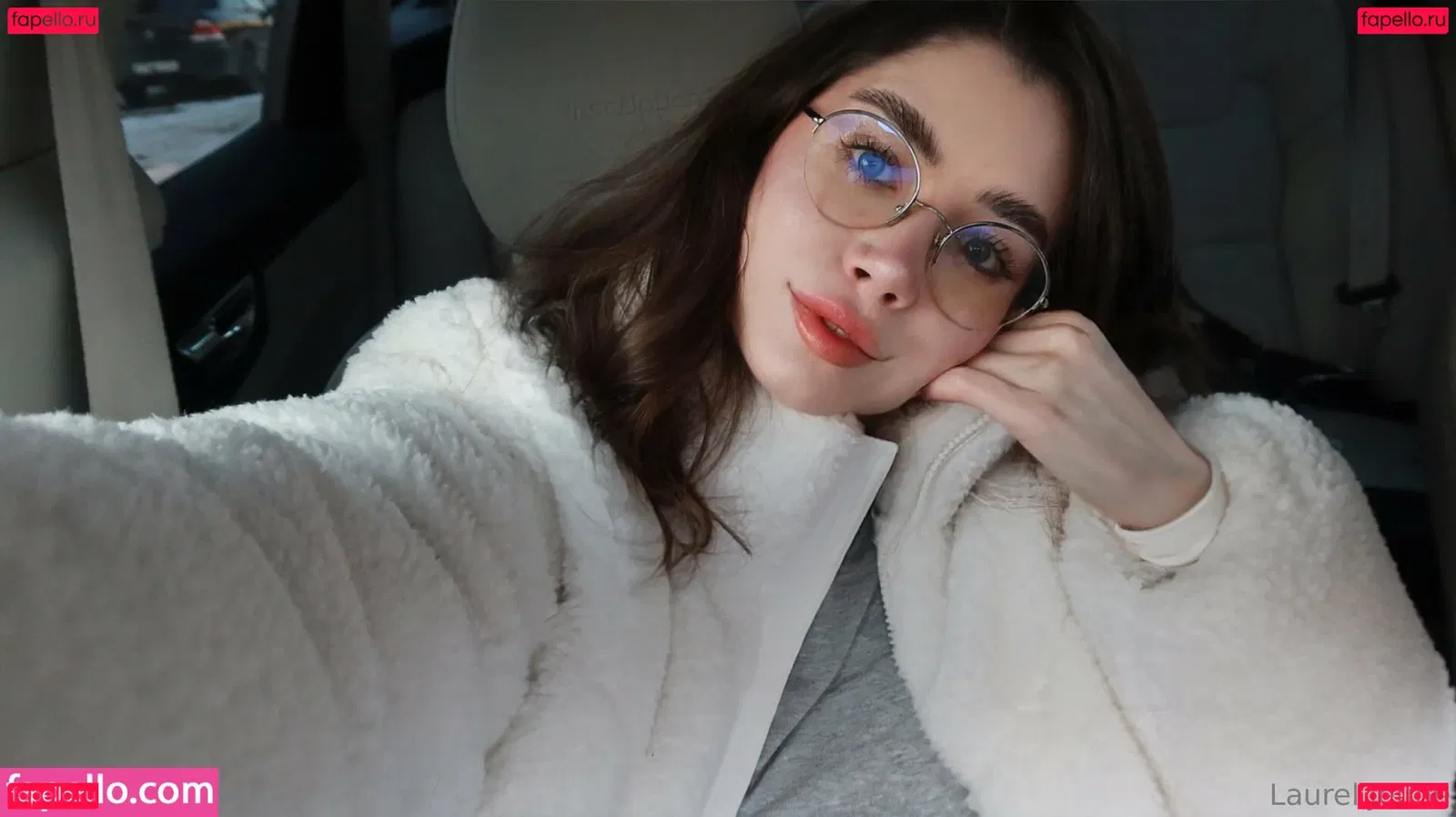 laureljeune Onlyfans Photo Gallery 