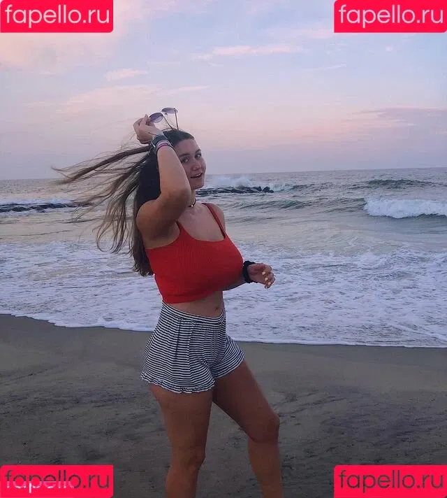 Hannah V Onlyfans Photo Gallery 