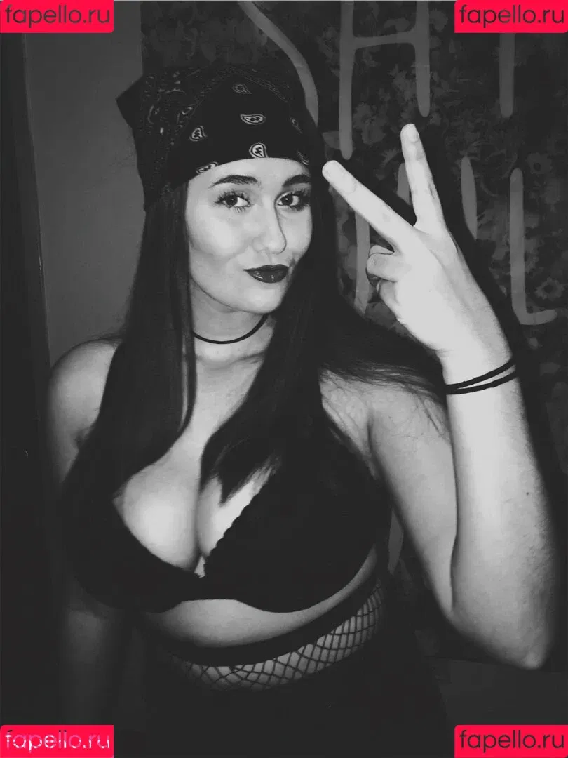 Hannah V Onlyfans Photo Gallery 