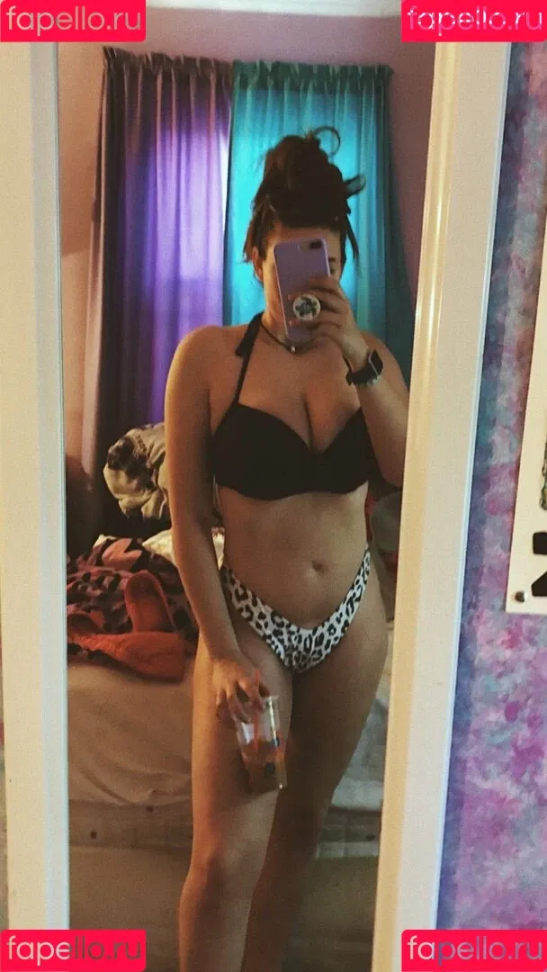 Hannah V Onlyfans Photo Gallery 