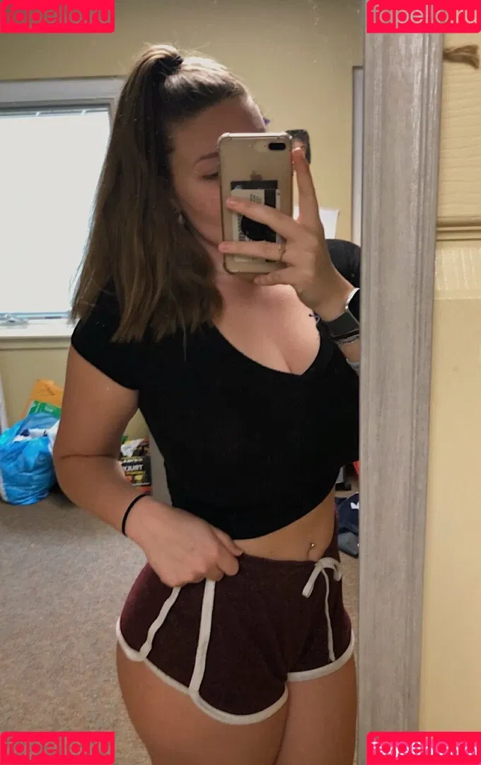 Hannah V Onlyfans Photo Gallery 