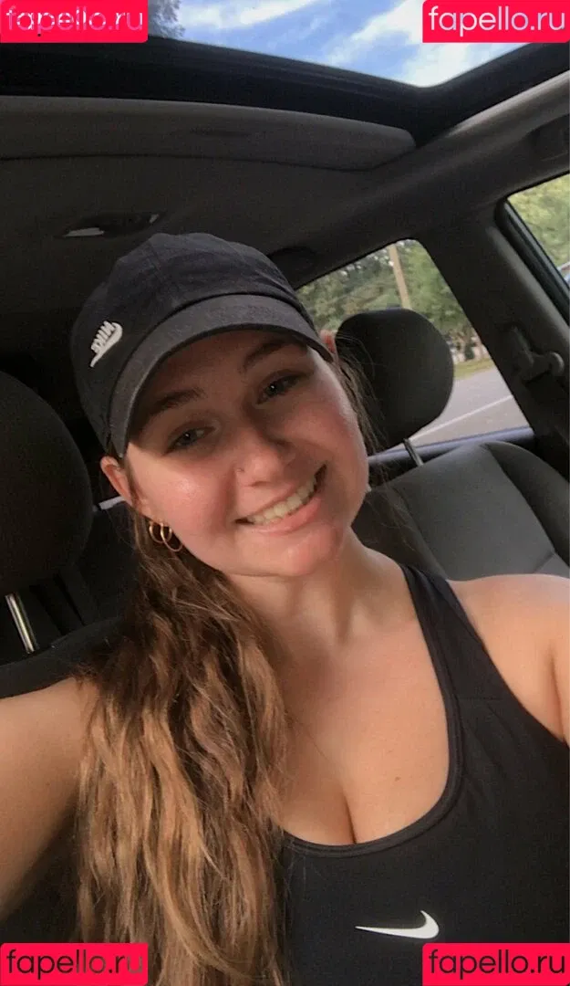 Hannah V Onlyfans Photo Gallery 