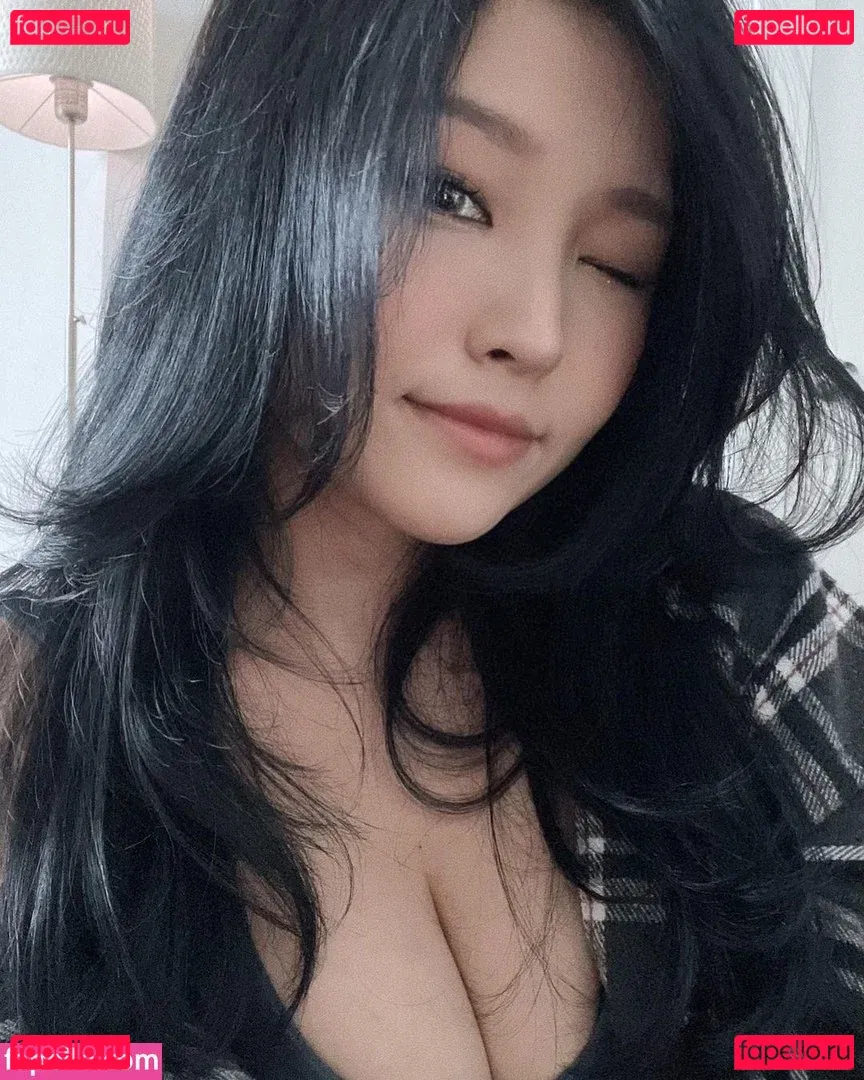 Hannah V Onlyfans Photo Gallery 