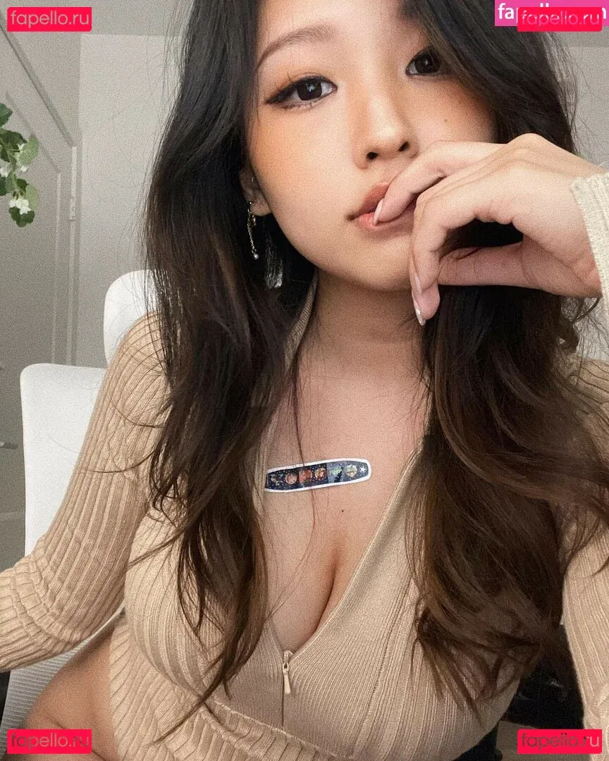 Hannah V Onlyfans Photo Gallery 