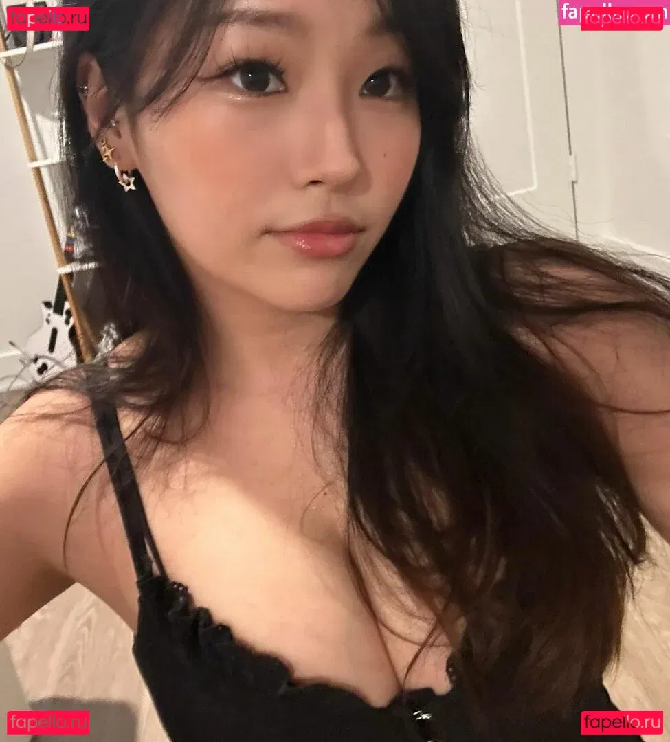 Hannah V Onlyfans Photo Gallery 