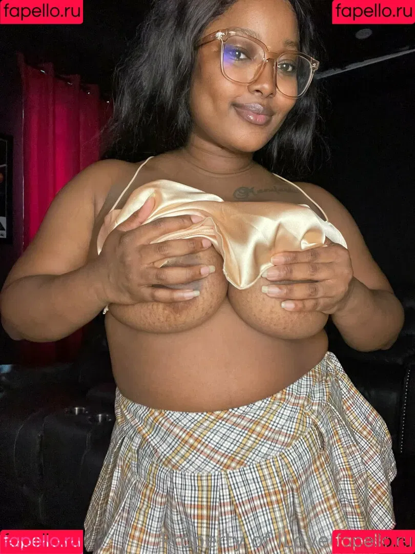 ilovecaramel Onlyfans Photo Gallery 