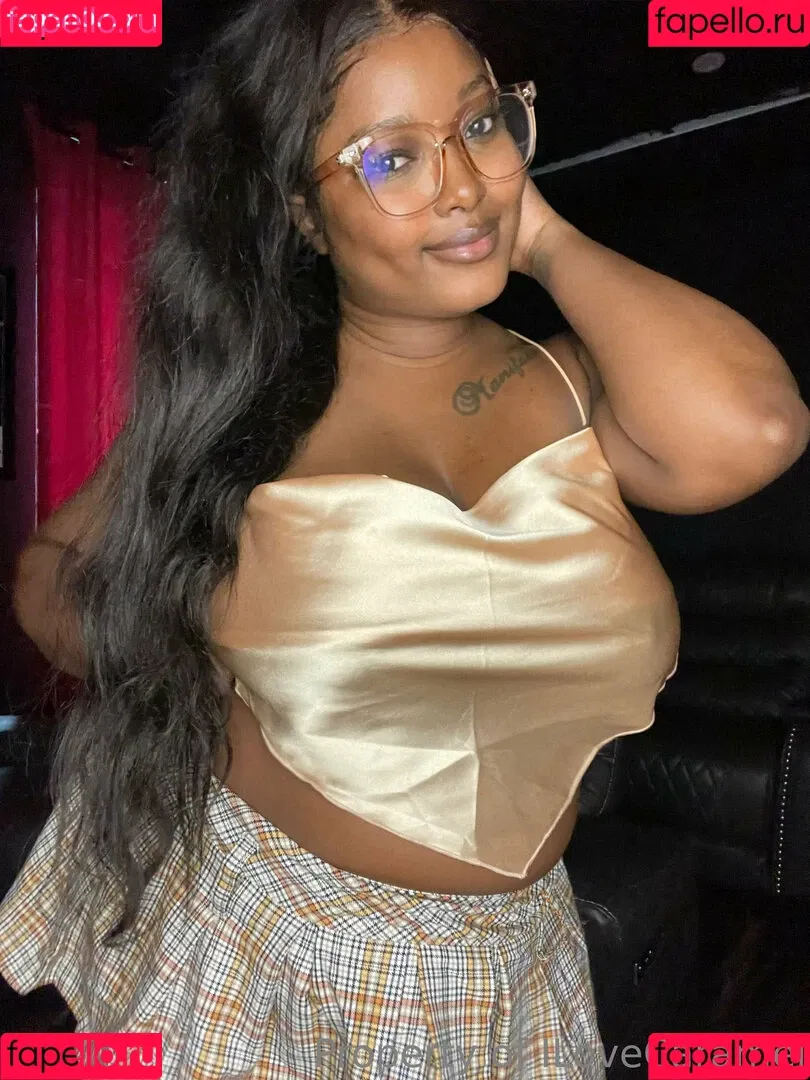ilovecaramel Onlyfans Photo Gallery 