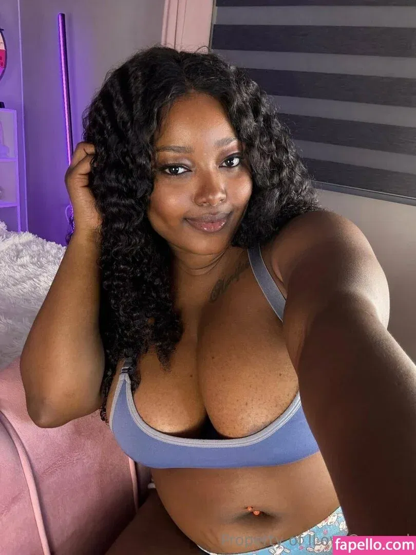 ilovecaramel Onlyfans Photo Gallery 