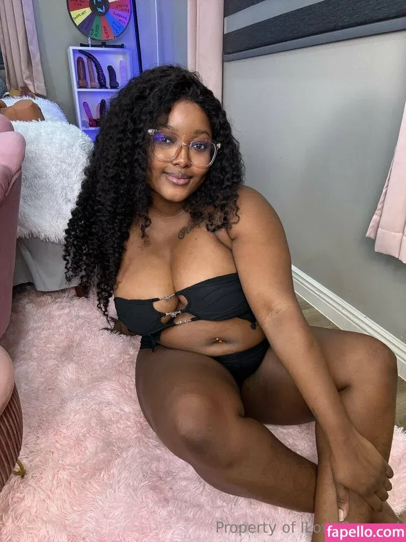 ilovecaramel Onlyfans Photo Gallery 