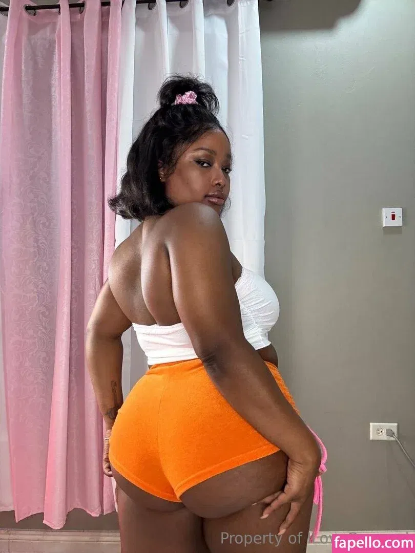ilovecaramel Onlyfans Photo Gallery 