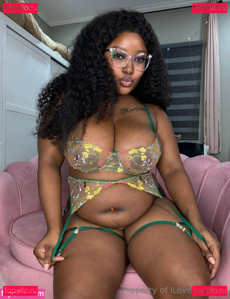 ilovecaramel Onlyfans Photo Gallery 