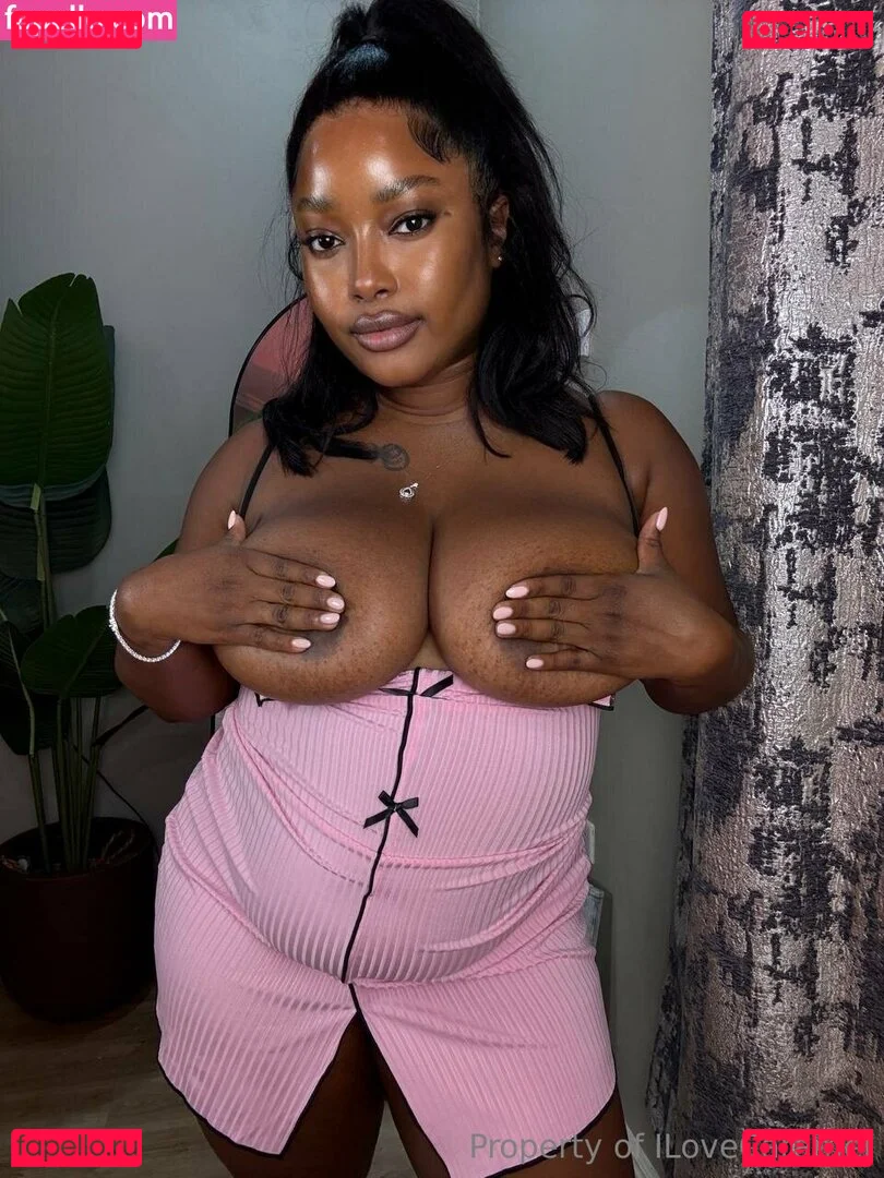 ilovecaramel Onlyfans Photo Gallery 