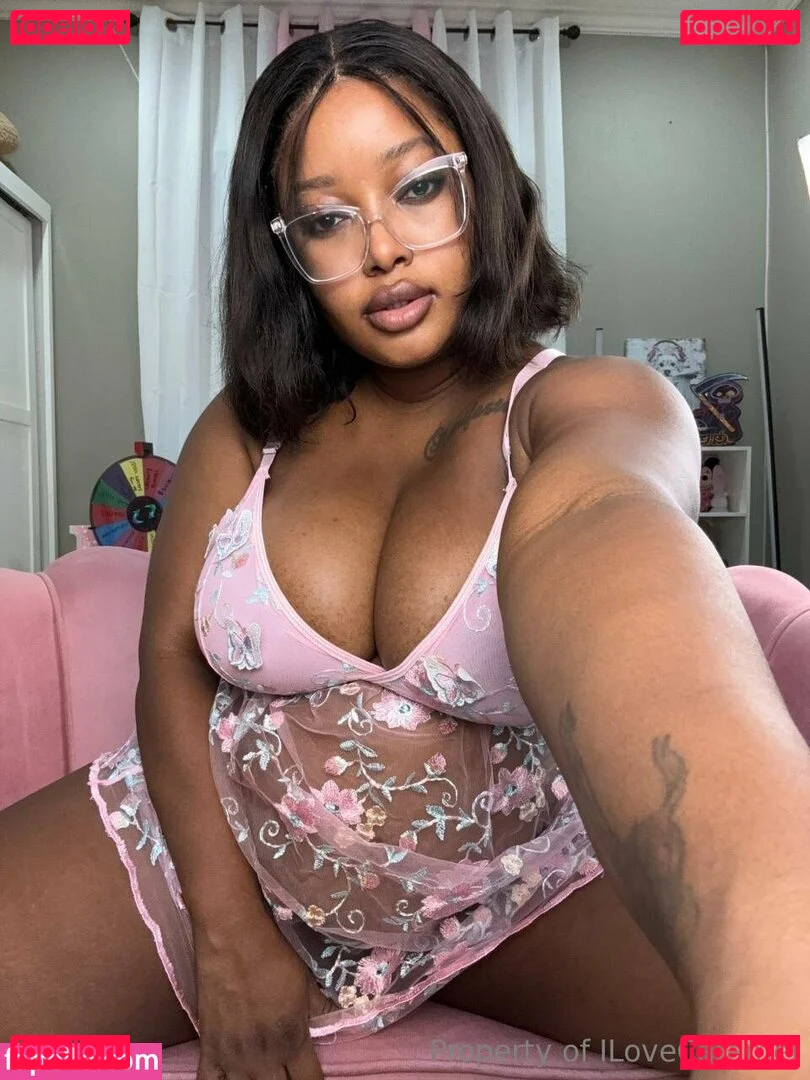 ilovecaramel Onlyfans Photo Gallery 