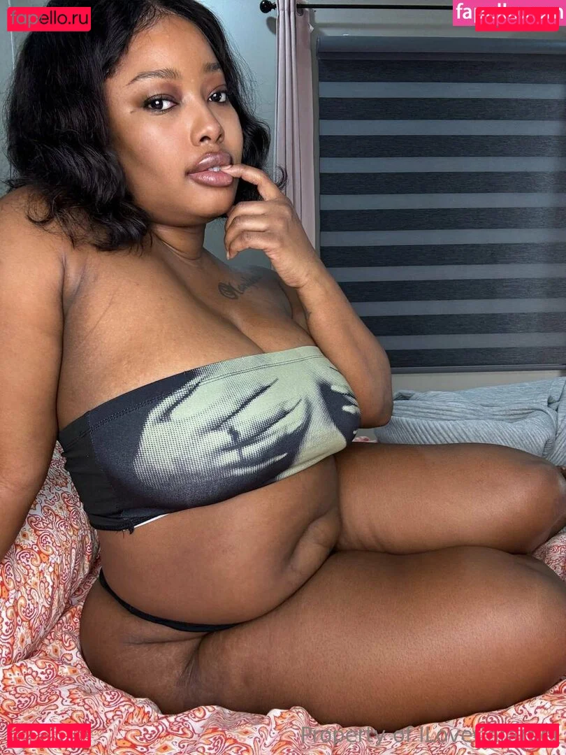 ilovecaramel Onlyfans Photo Gallery 