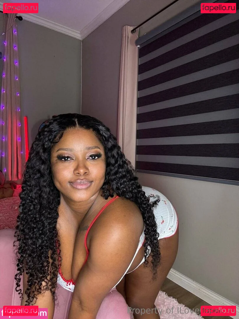 ilovecaramel Onlyfans Photo Gallery 