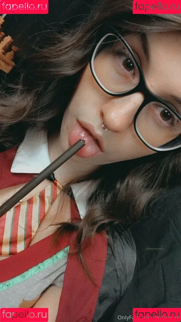 Embereon Onlyfans Photo Gallery 