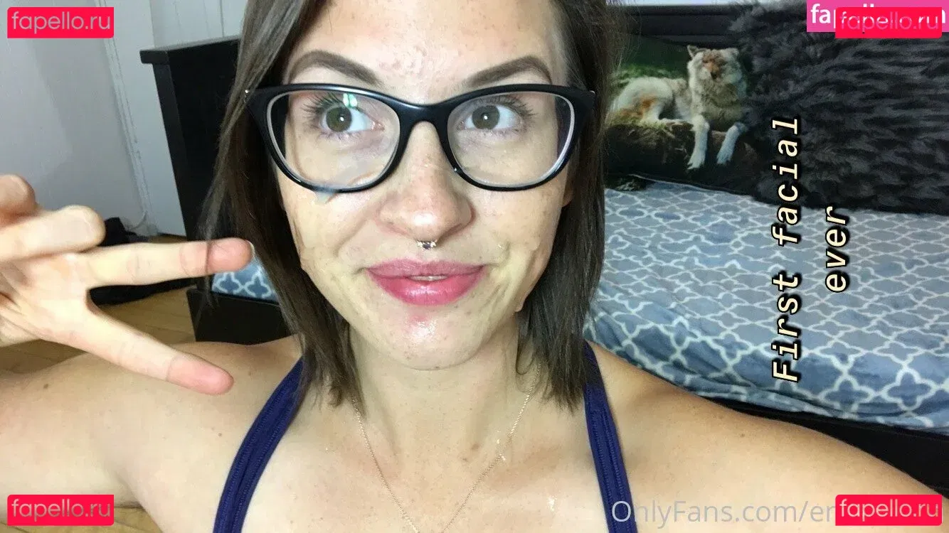 Embereon Onlyfans Photo Gallery 