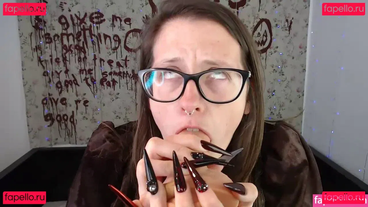 Embereon Onlyfans Photo Gallery 