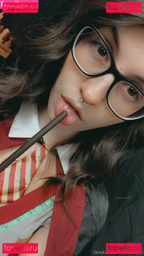 Embereon Onlyfans Photo Gallery 