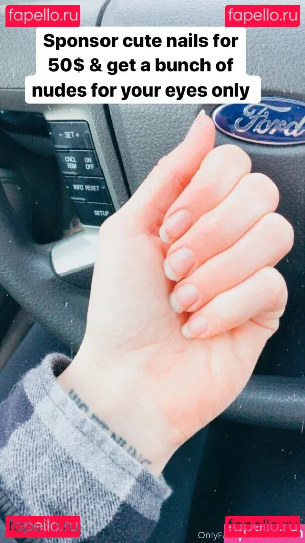 Embereon Onlyfans Photo Gallery 