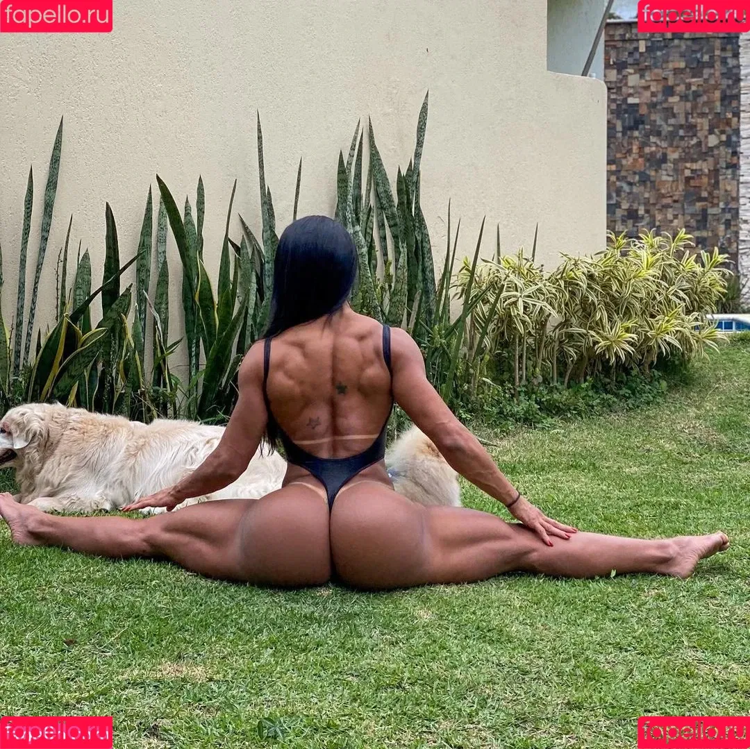 Gracyanne Barbosa Onlyfans Photo Gallery 
