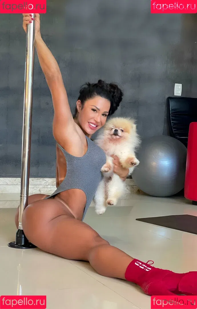 Gracyanne Barbosa Onlyfans Photo Gallery 
