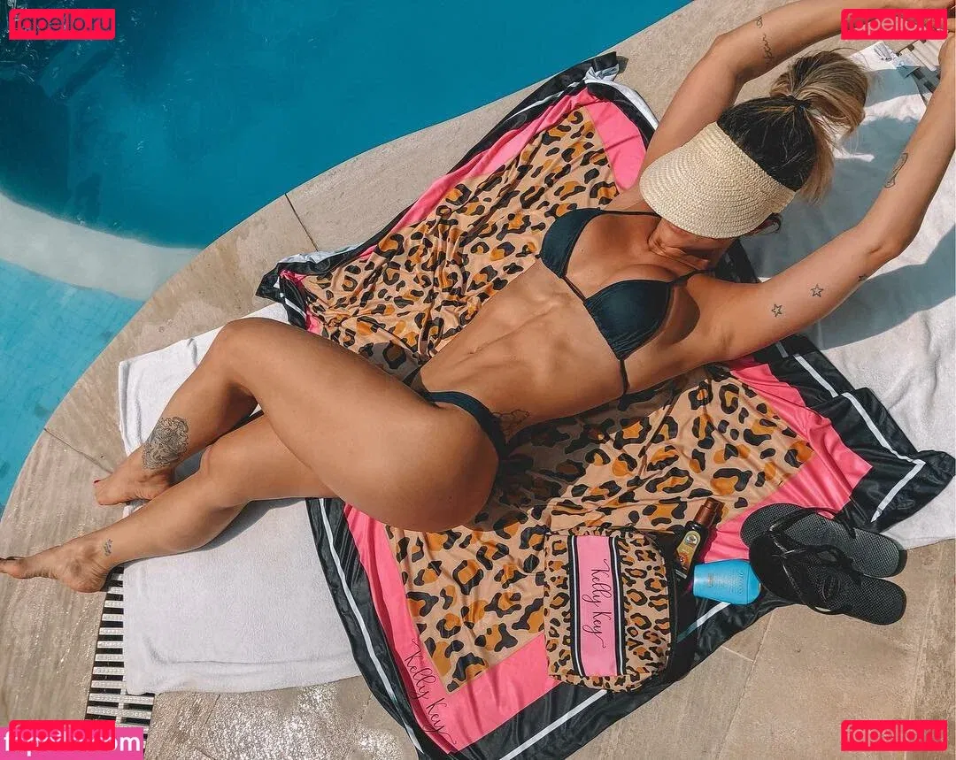 Kelly Kay Onlyfans Photo Gallery 