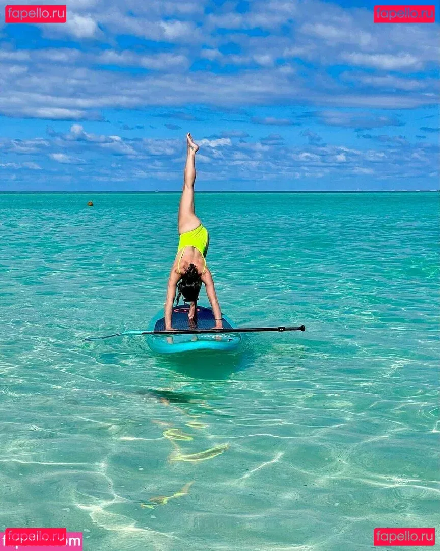 Lea Michele Onlyfans Photo Gallery 