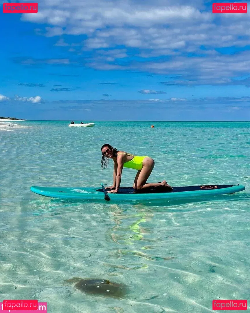 Lea Michele Onlyfans Photo Gallery 