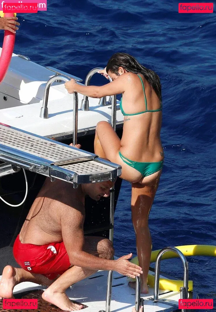 Lea Michele Onlyfans Photo Gallery 