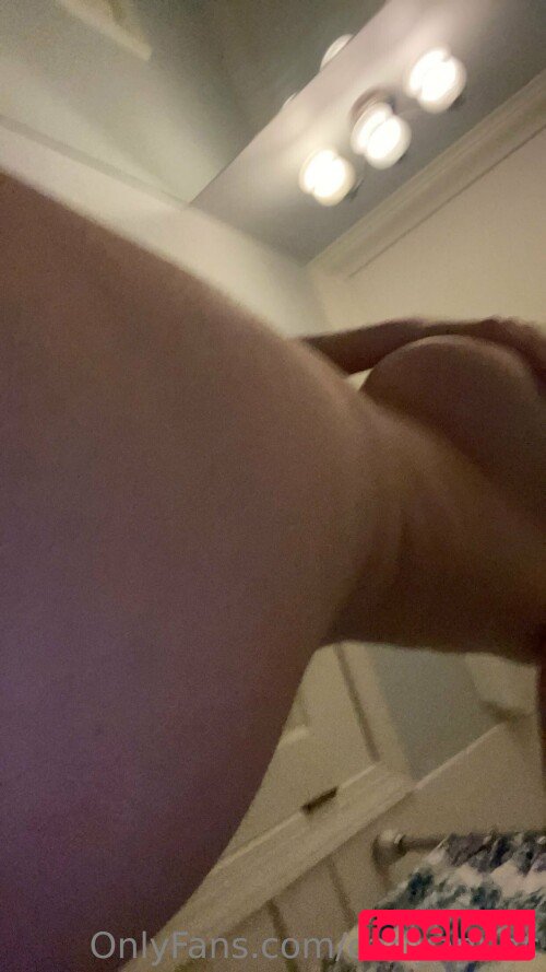 carlyannac Nude Onlyfans Photo 31