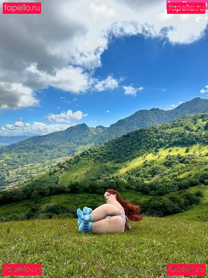 baelmoon Onlyfans Photo Gallery 