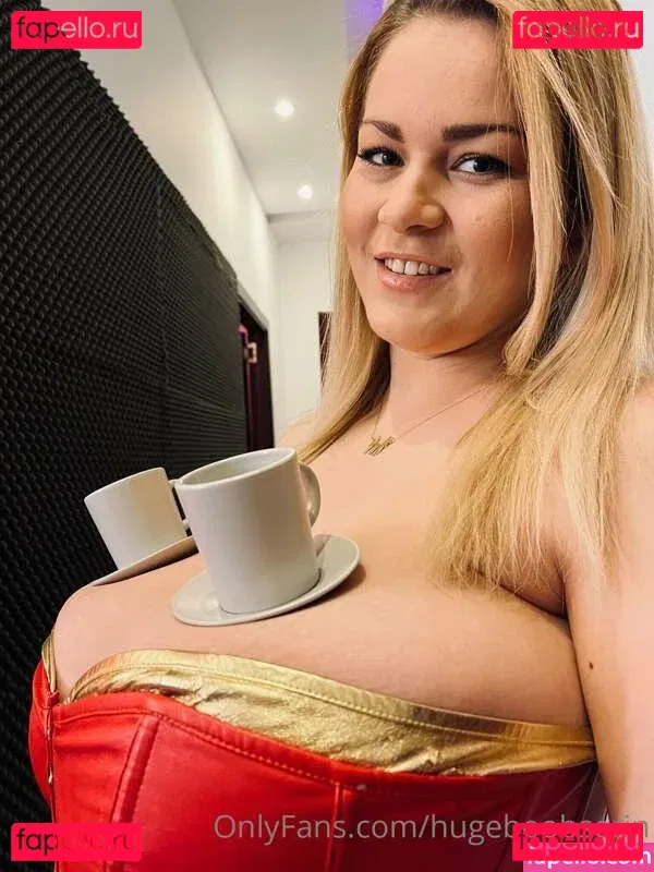 hugeboobserin Onlyfans Photo Gallery 