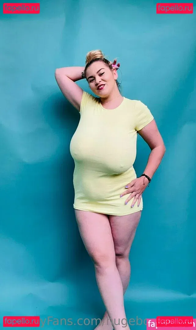 hugeboobserin Onlyfans Photo Gallery 