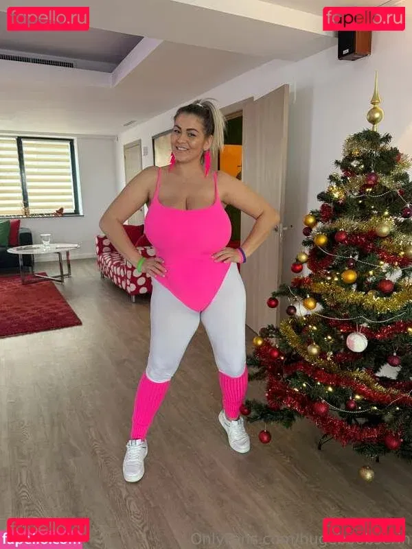 hugeboobserin Onlyfans Photo Gallery 