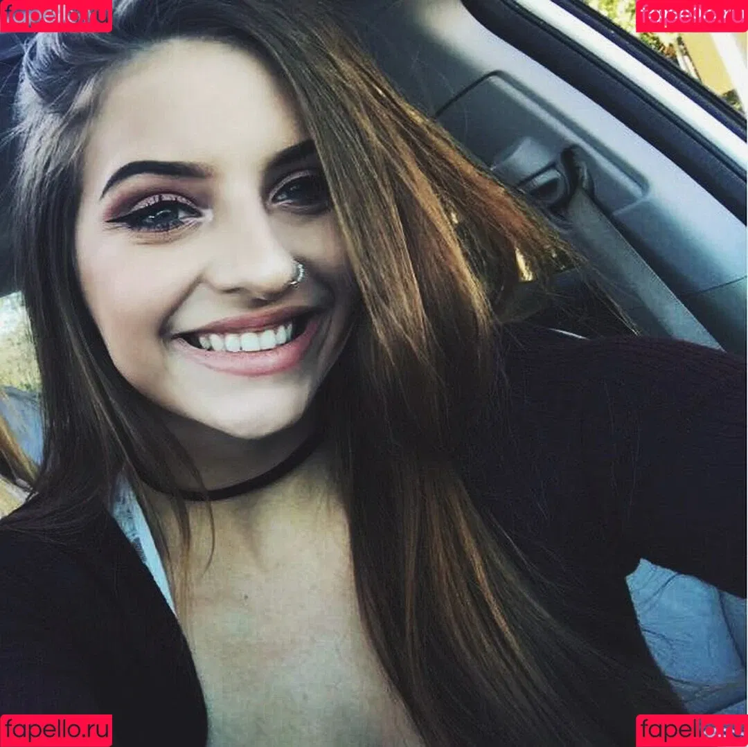 lilbbg Onlyfans Photo Gallery 
