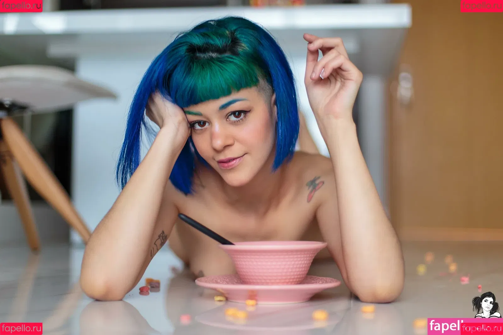 Lolli SG Onlyfans Photo Gallery 