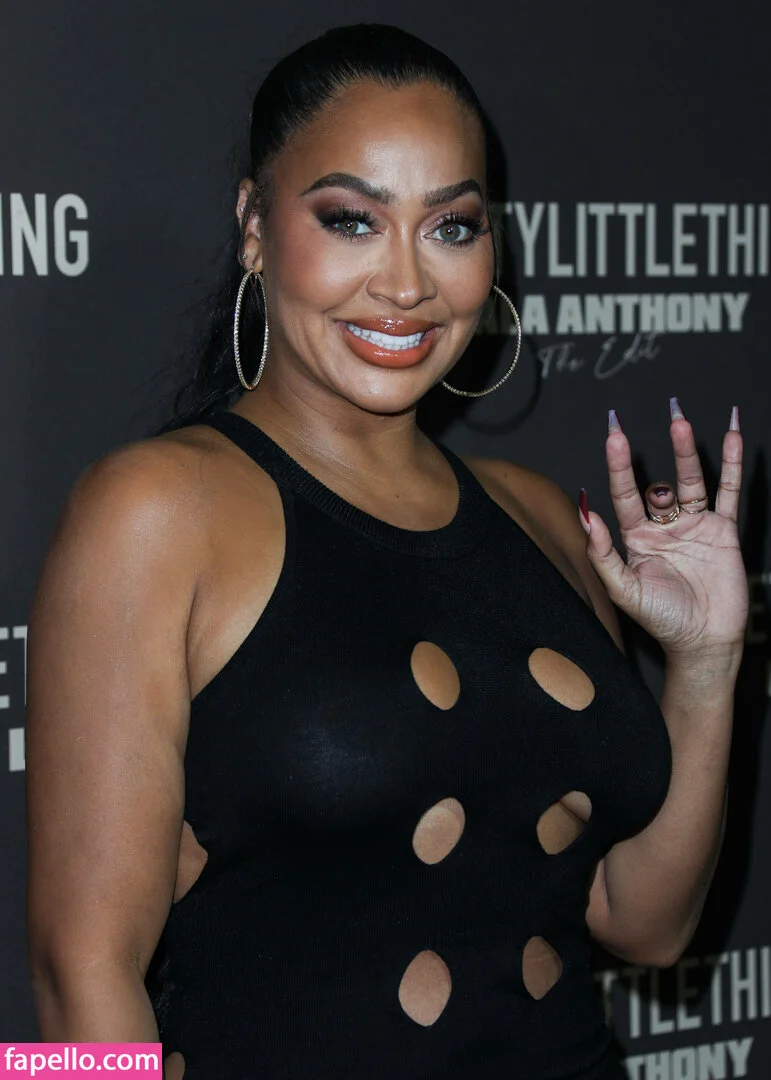 Lolli SG Onlyfans Photo Gallery 