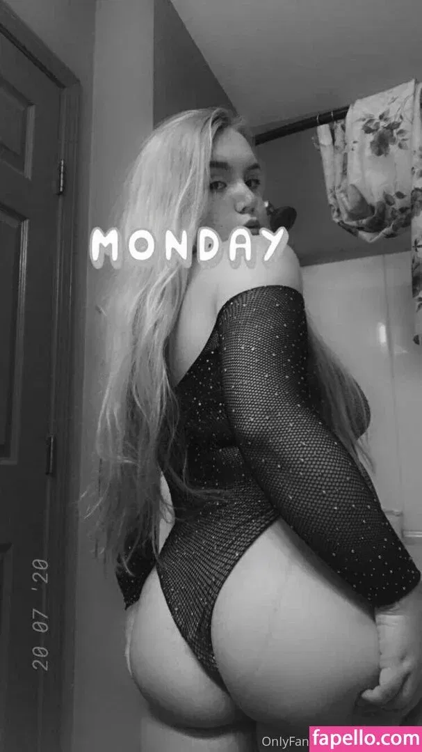 oliviaskiesvip Onlyfans Photo Gallery 