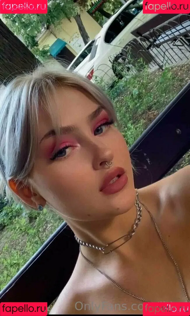 lilaxshy Onlyfans Photo Gallery 