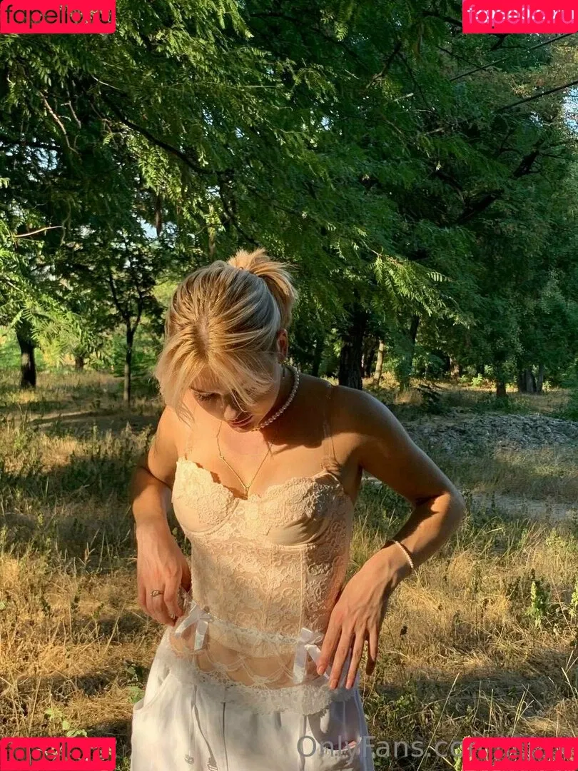 lilaxshy Onlyfans Photo Gallery 
