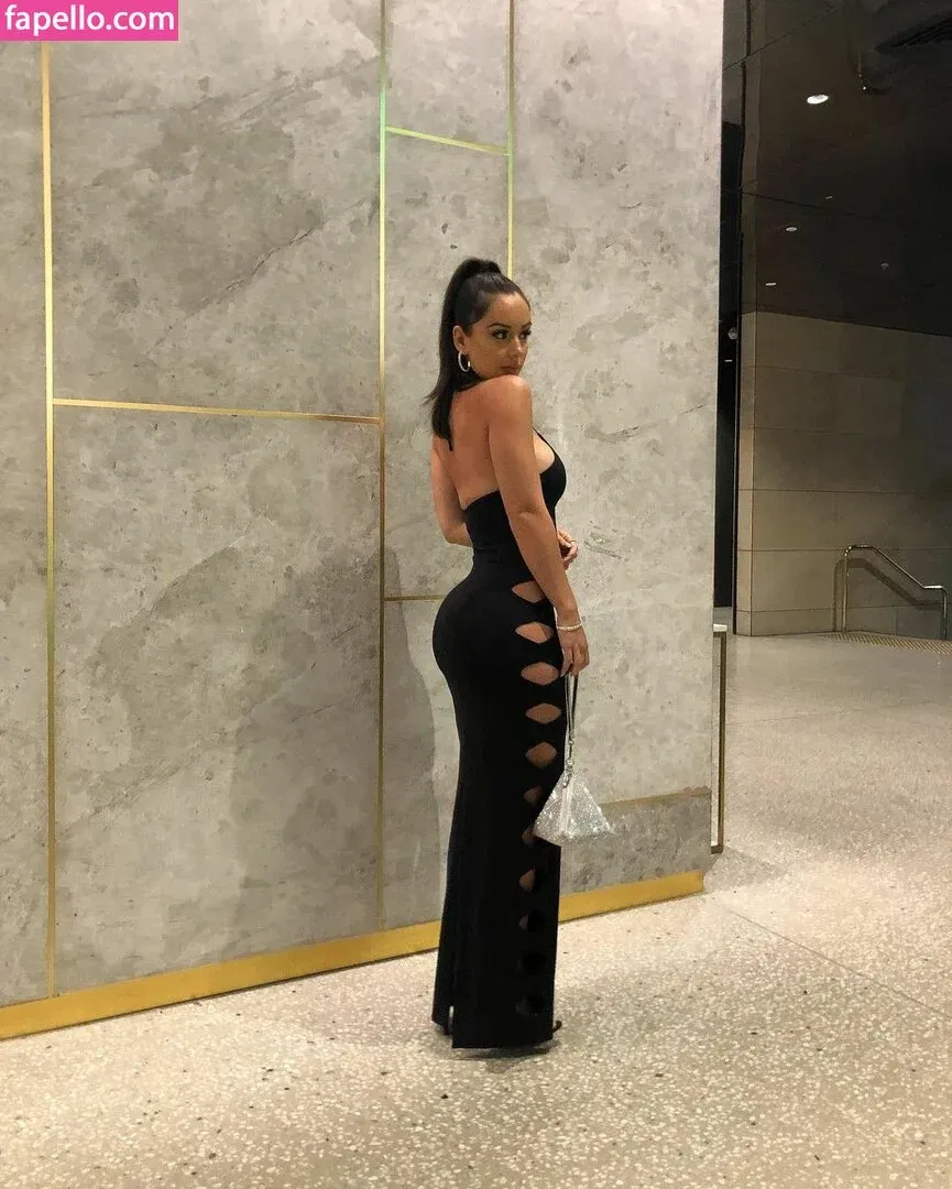 Amy Watchirs Onlyfans Photo Gallery 