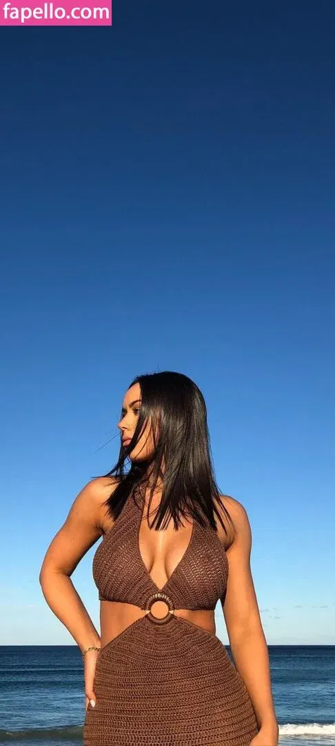 Amy Watchirs Onlyfans Photo Gallery 