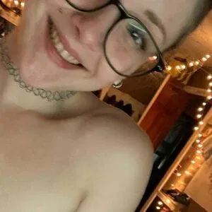 ellieraecbfree Onlyfans Photo Gallery 