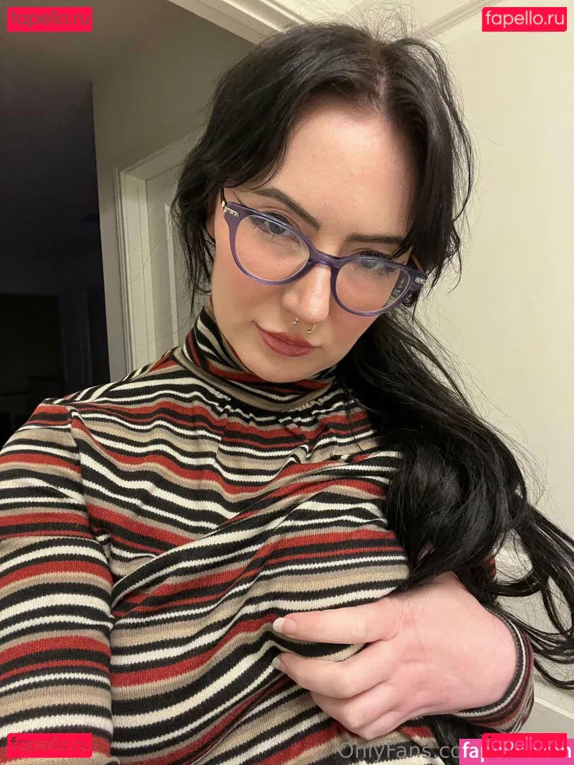 reysuka Onlyfans Photo Gallery 