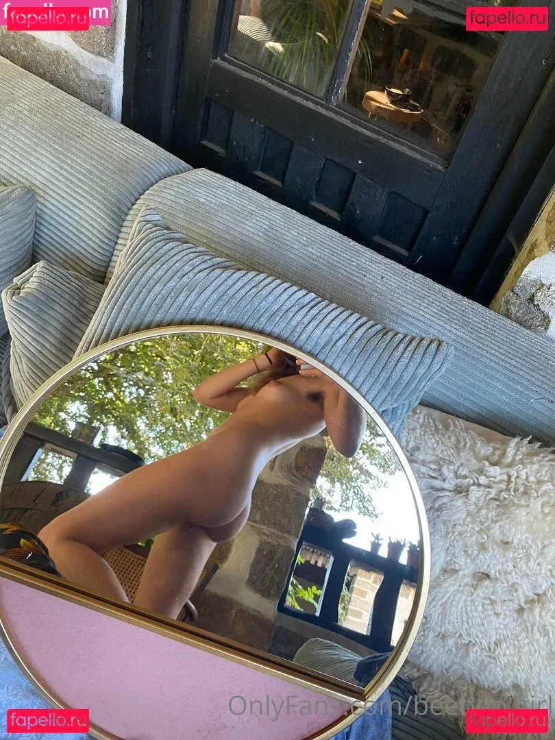 beeboo.girl Onlyfans Photo Gallery 