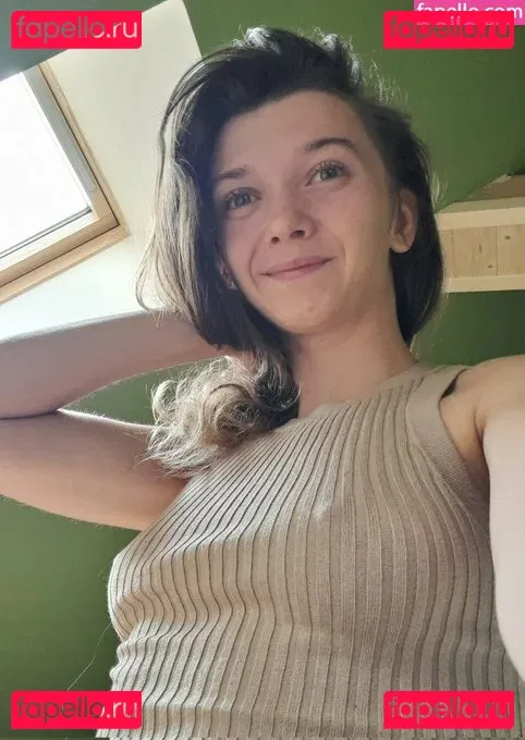 beeboo.girl Onlyfans Photo Gallery 