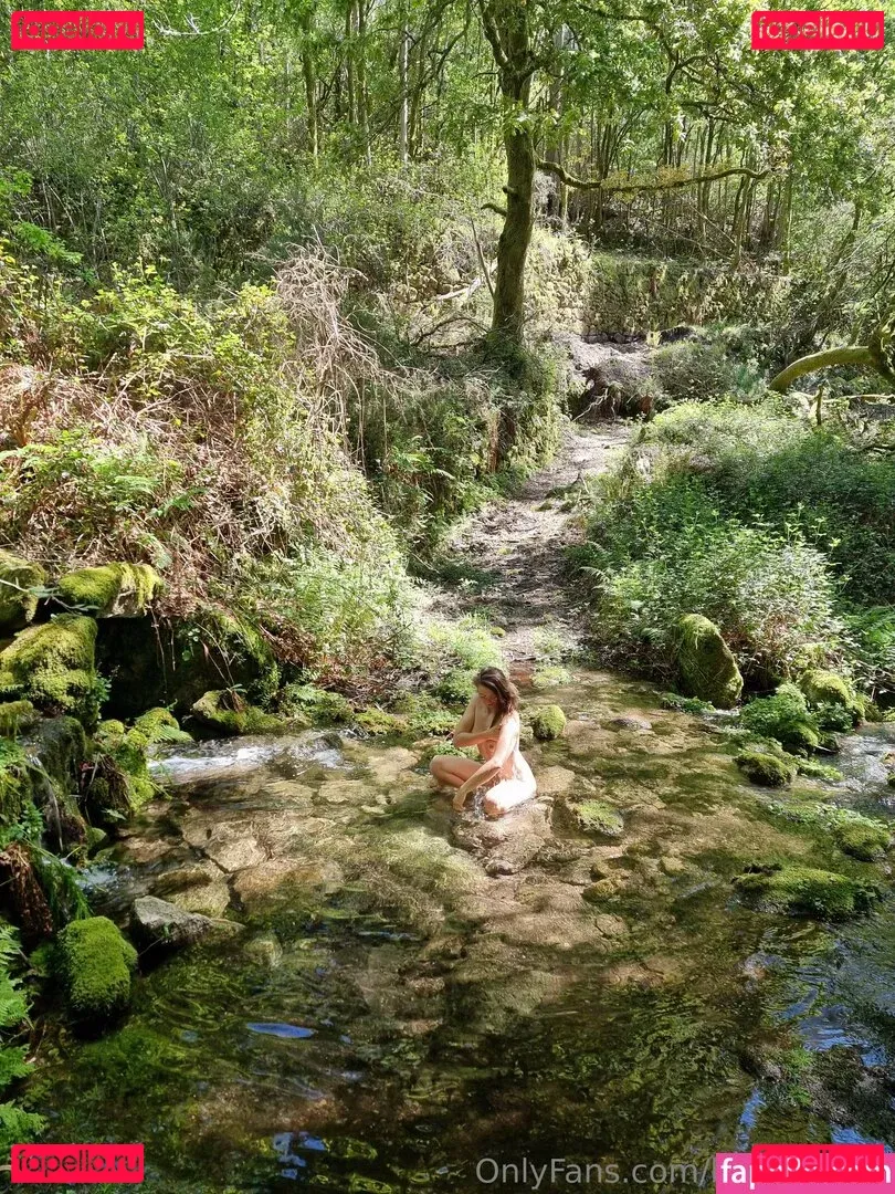 beeboo.girl Onlyfans Photo Gallery 