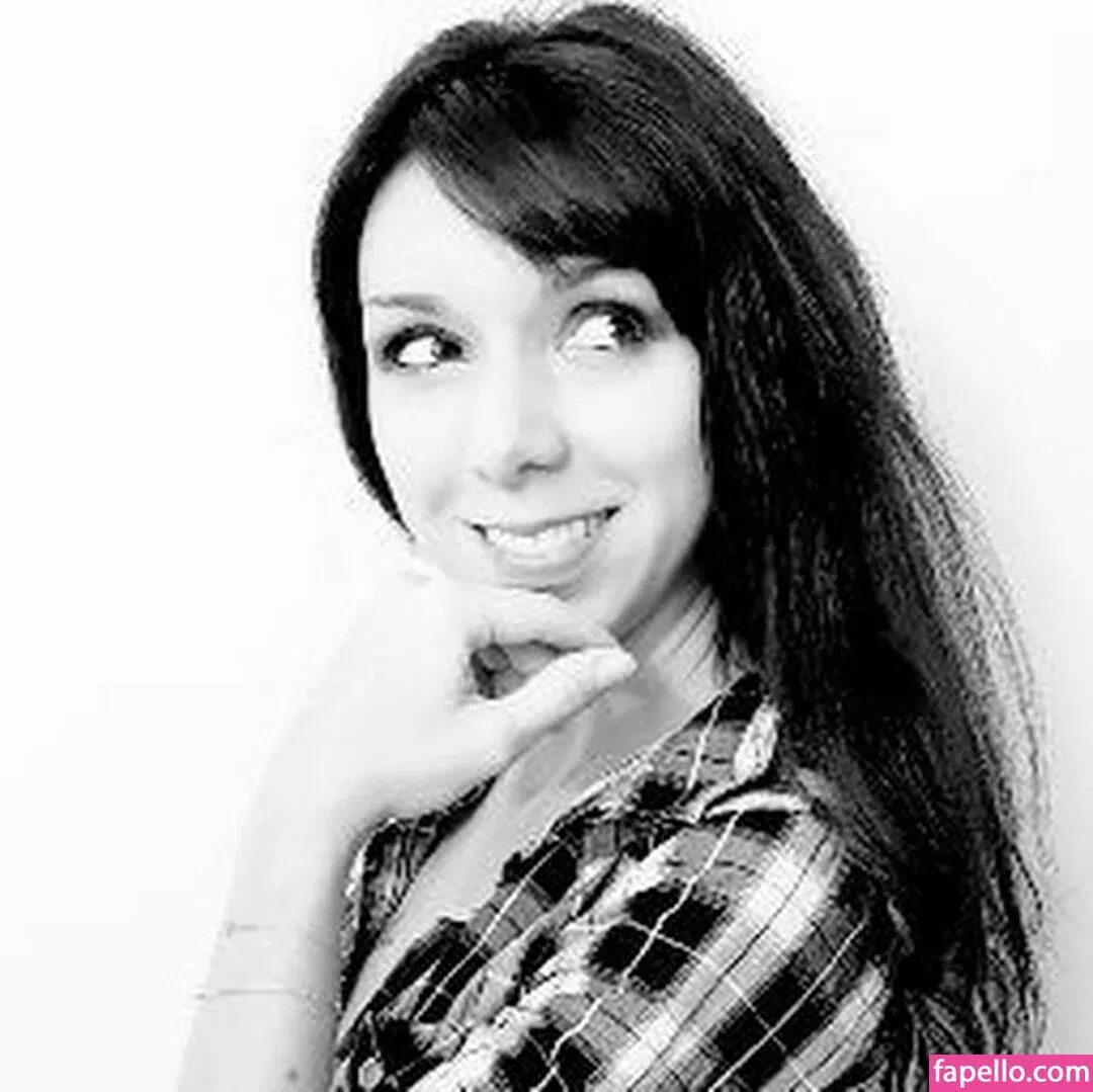 Alyson Kisney Onlyfans Photo Gallery 