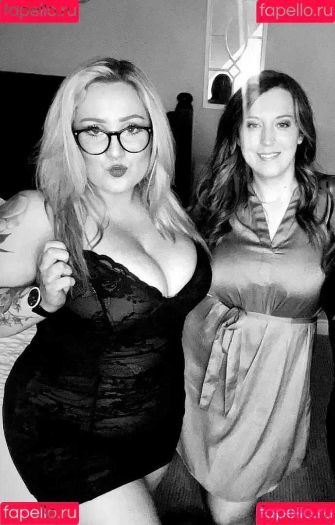 Lilly Alcorn Onlyfans Photo Gallery 